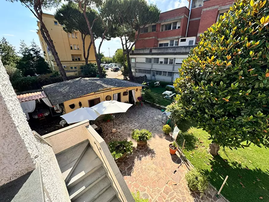 Immagine 14 di Casa indipendente in vendita  a Pietrasanta