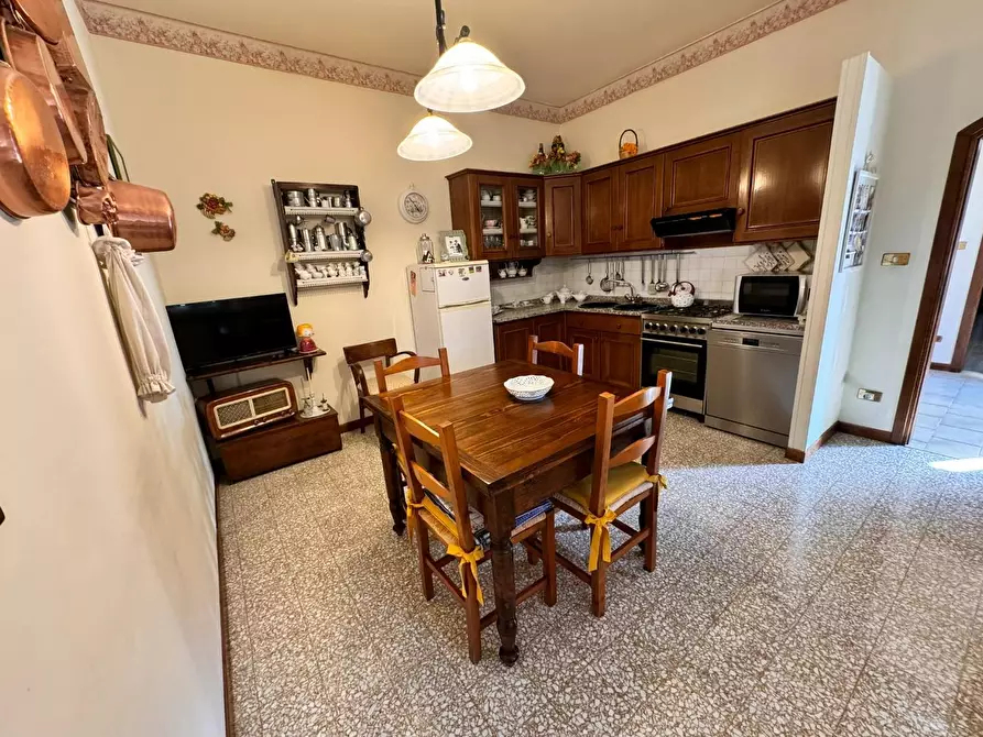 Immagine 6 di Casa indipendente in vendita  a Pietrasanta