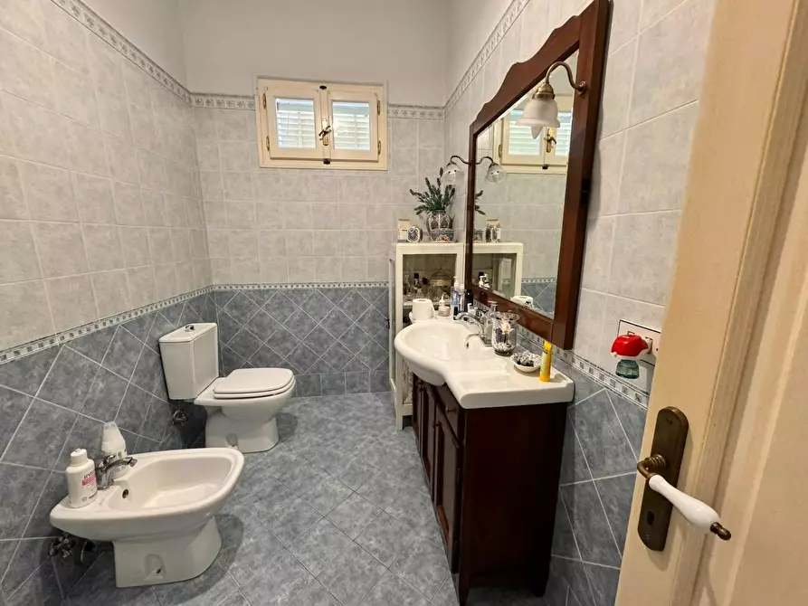 Immagine 9 di Casa indipendente in vendita  a Pietrasanta