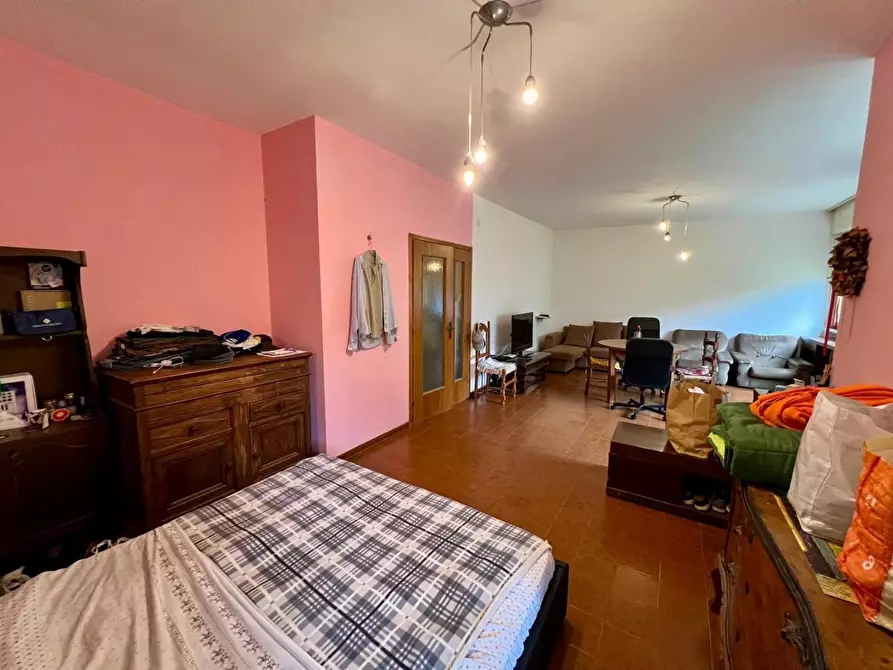 Immagine 8 di Appartamento in vendita  a Pisa