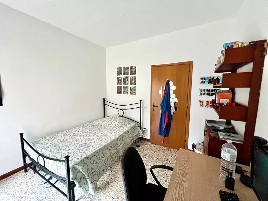 Immagine 45 di Appartamento in vendita  a Pisa