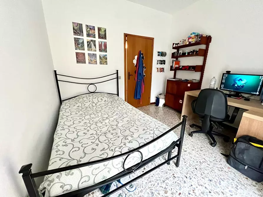 Immagine 46 di Appartamento in vendita  a Pisa