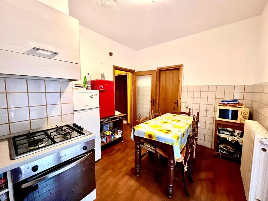 Immagine 19 di Appartamento in vendita  a Pisa