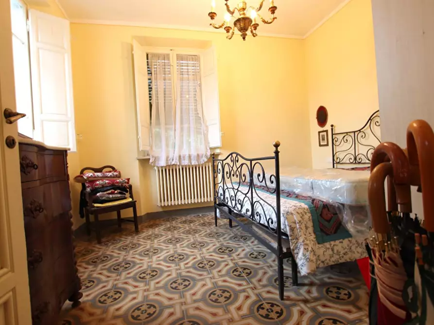 Immagine 7 di Villa in vendita  a Lucca