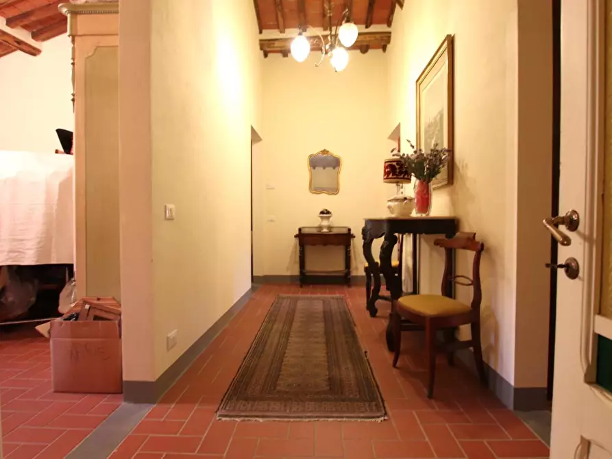 Immagine 13 di Villa in vendita  a Lucca