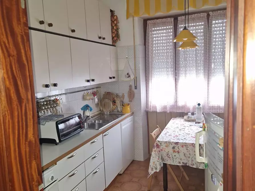 Immagine 13 di Villa in vendita  a Carrara