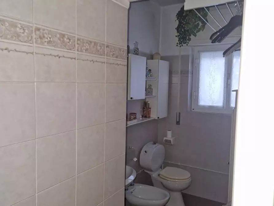 Immagine 8 di Villa in vendita  a Carrara