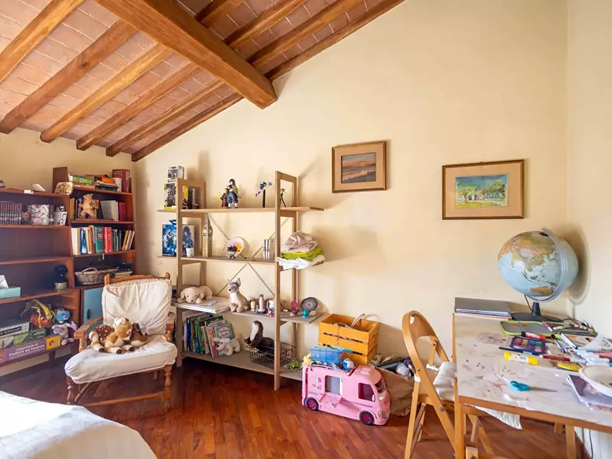 Immagine 28 di Casa colonica in vendita  a Cascina