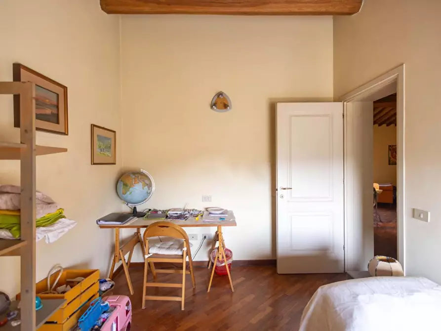 Immagine 29 di Casa colonica in vendita  a Cascina