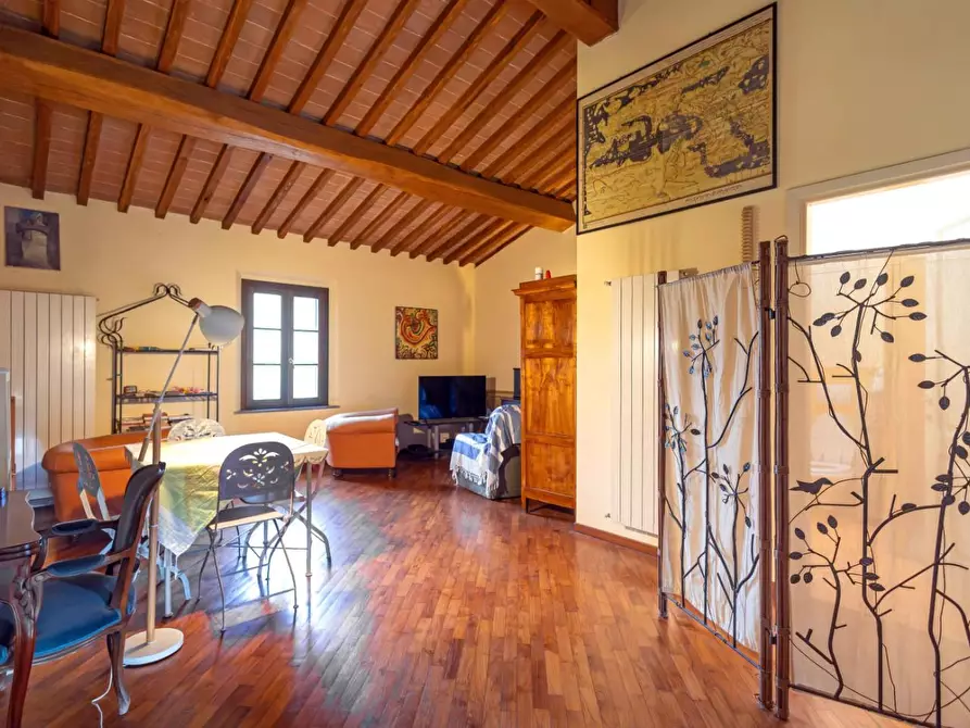 Immagine 23 di Casa colonica in vendita  a Cascina