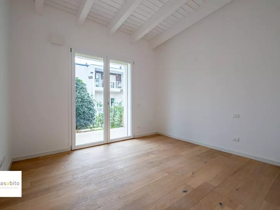 Immagine 16 di Villa in vendita  a Ponte San Pietro