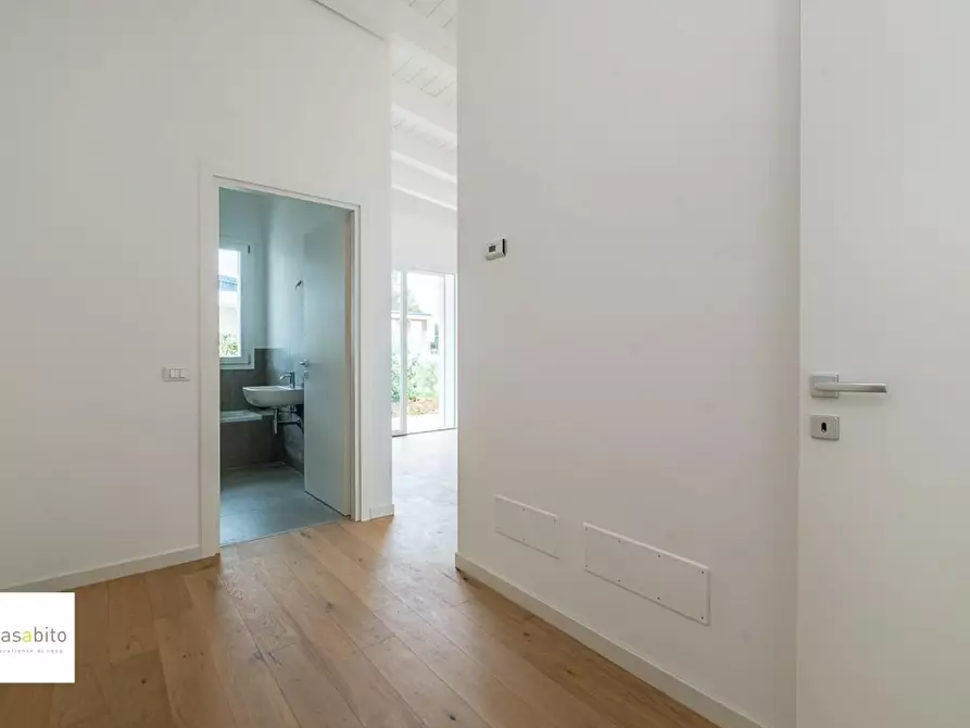 Immagine 20 di Villa in vendita  a Ponte San Pietro