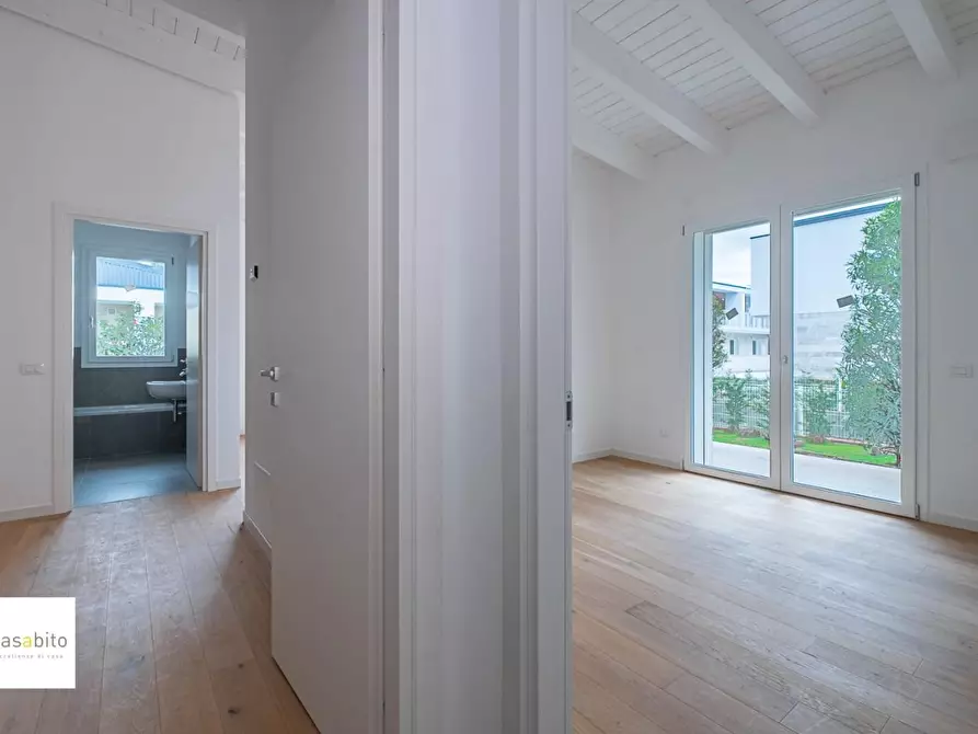 Immagine 21 di Villa in vendita  a Ponte San Pietro