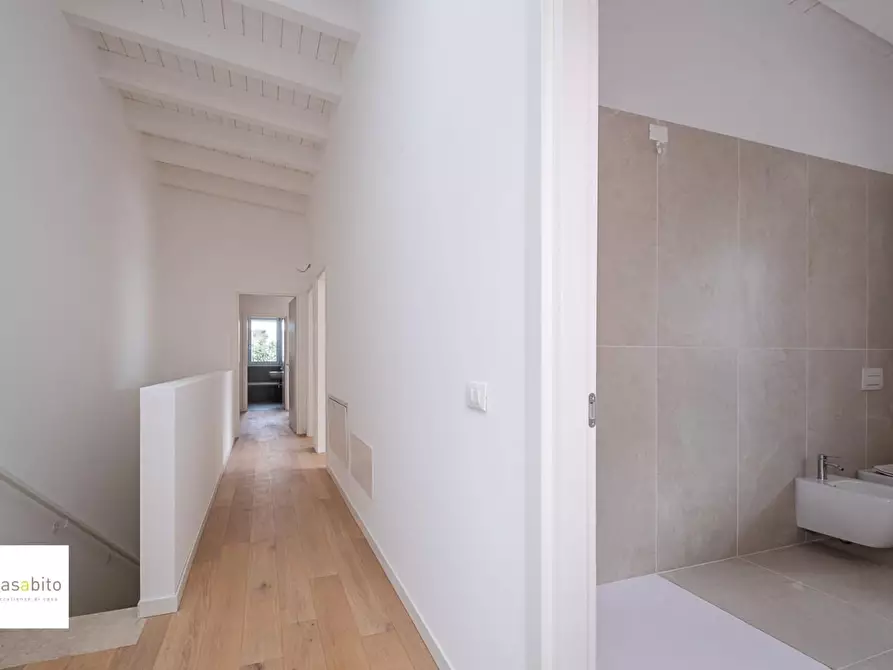 Immagine 14 di Villa in vendita  a Ponte San Pietro