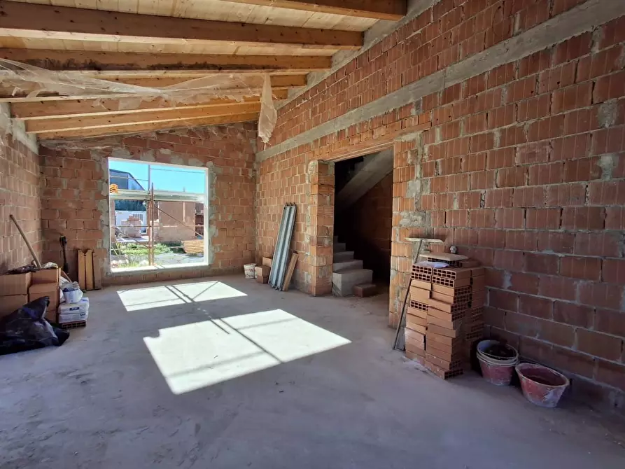 Immagine 8 di Villa in vendita  a Porcari