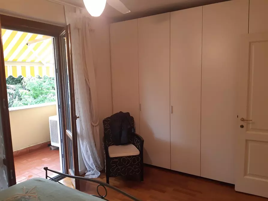 Immagine 9 di Appartamento in vendita  a Massa