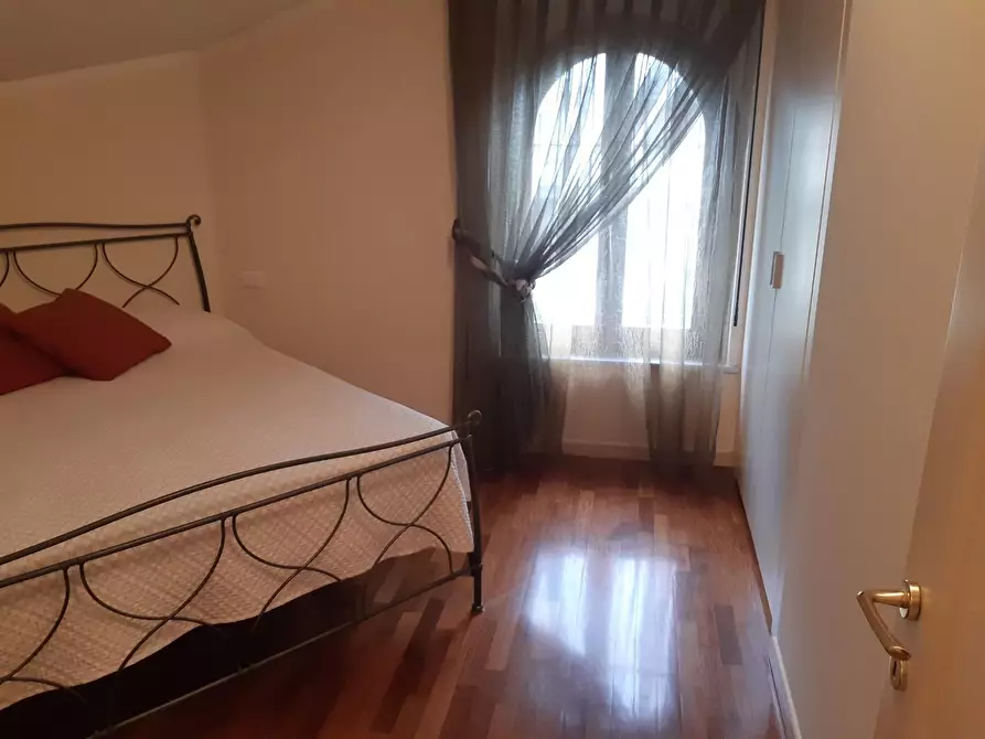 Immagine 10 di Appartamento in vendita  a Massa