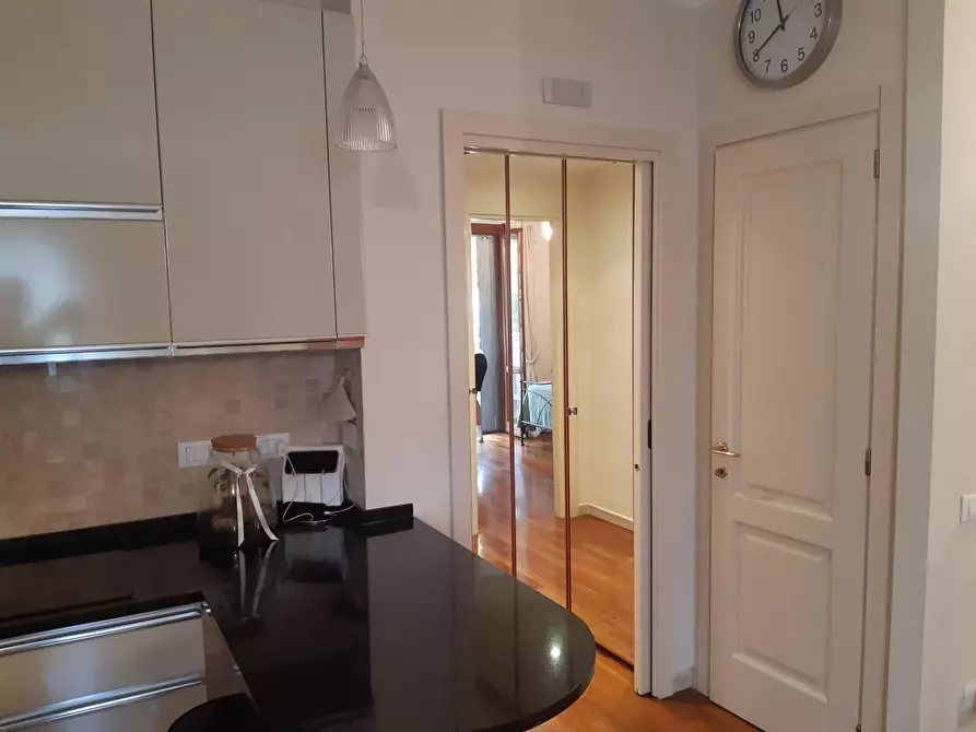 Immagine 7 di Appartamento in vendita  a Massa