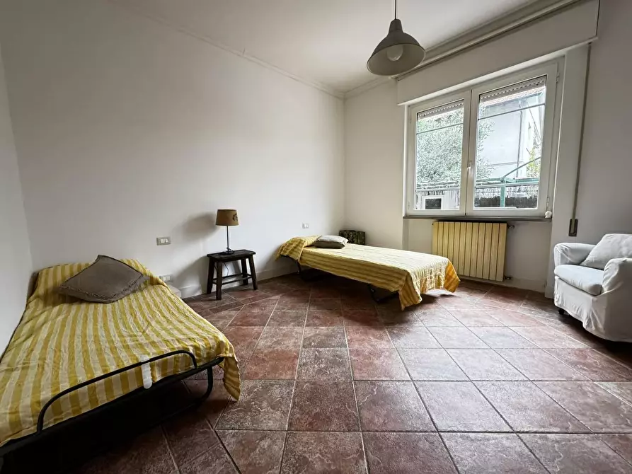 Immagine 7 di Appartamento in vendita  a Massa