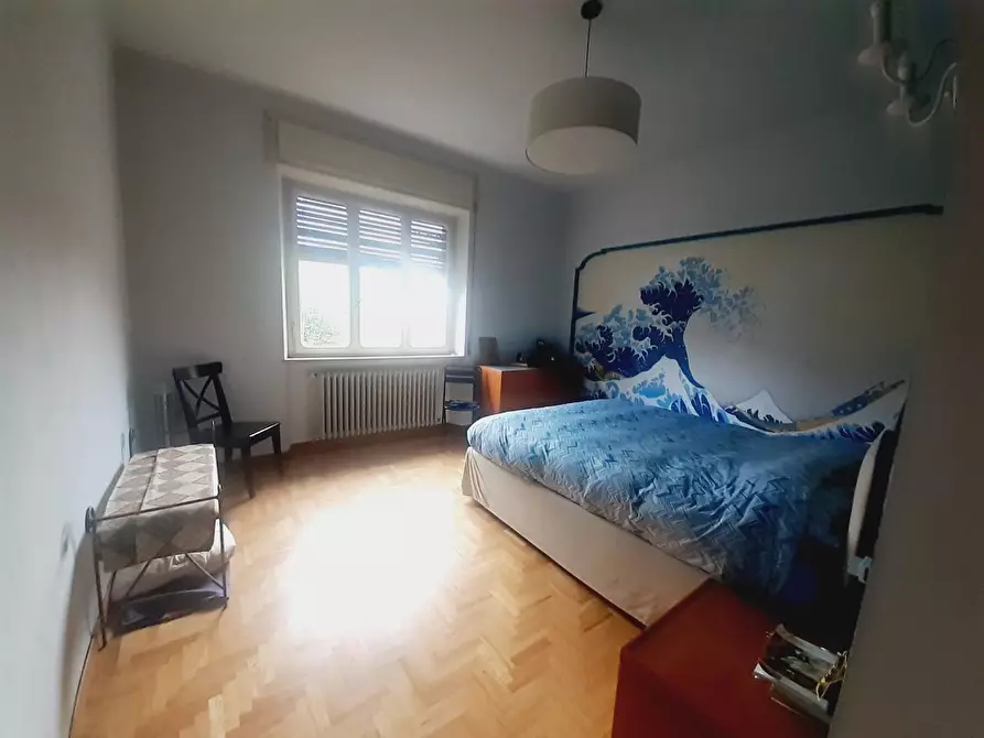 Immagine 10 di Appartamento in vendita  a Lucca