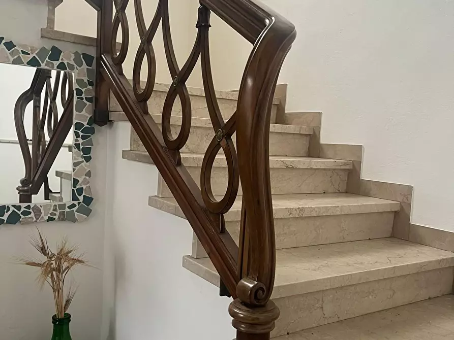 Immagine 16 di Appartamento in vendita  a Lucca