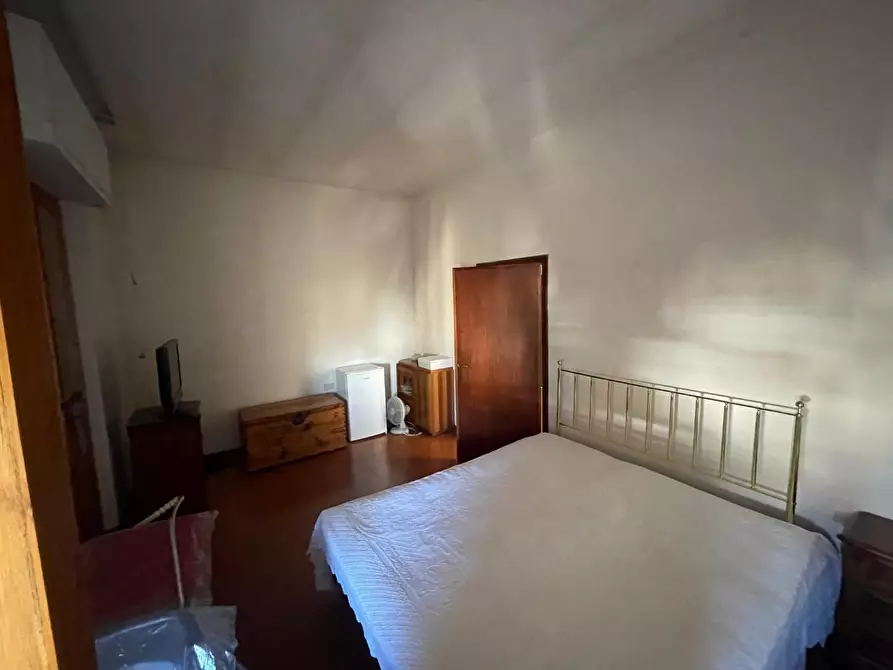 Immagine 11 di Porzione di casa in vendita  a San Gimignano