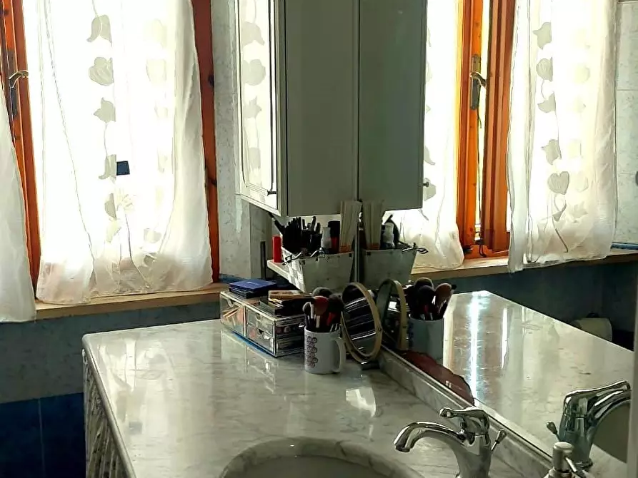 Immagine 27 di Appartamento in vendita  a Castellina Marittima