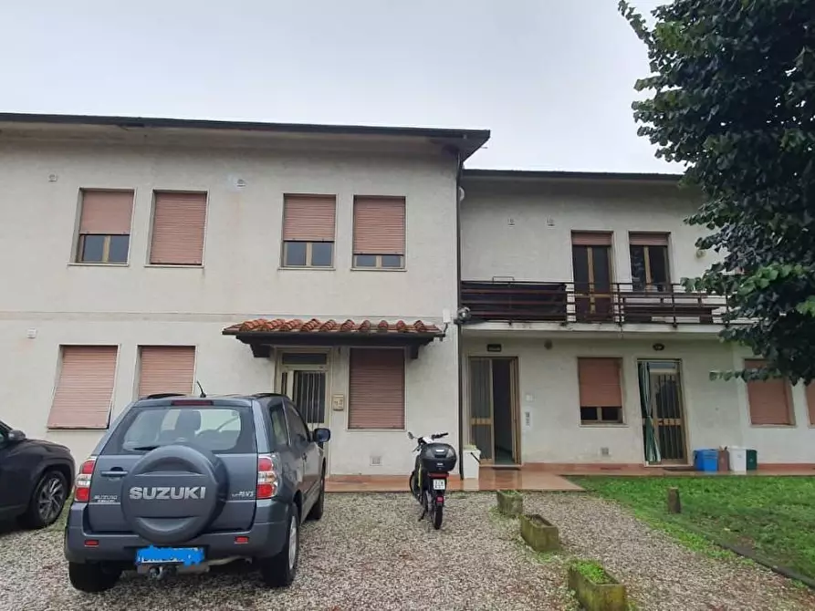 Immagine 1 di Casa indipendente in vendita  a Capannori