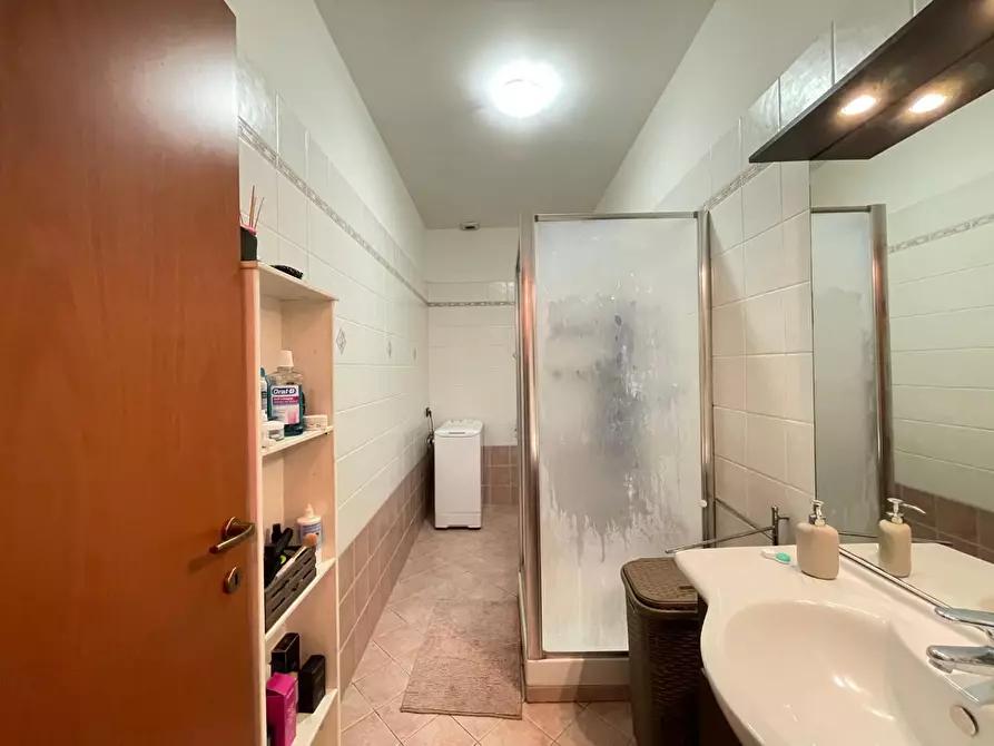 Immagine 37 di Appartamento in vendita  a Empoli