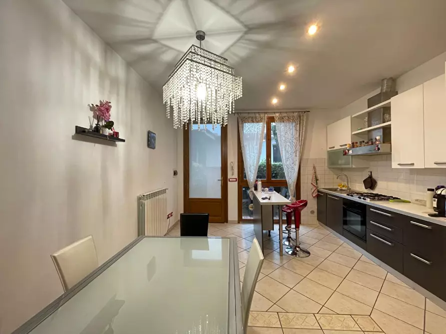 Immagine 16 di Appartamento in vendita  a Empoli