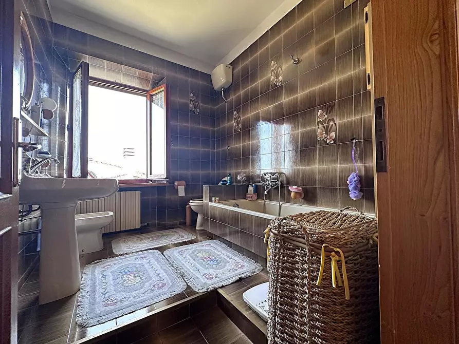 Immagine 57 di Villa in vendita  a Chianni