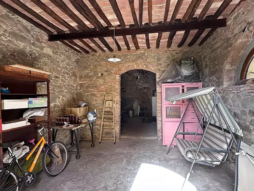 Immagine 61 di Villa in vendita  a Chianni