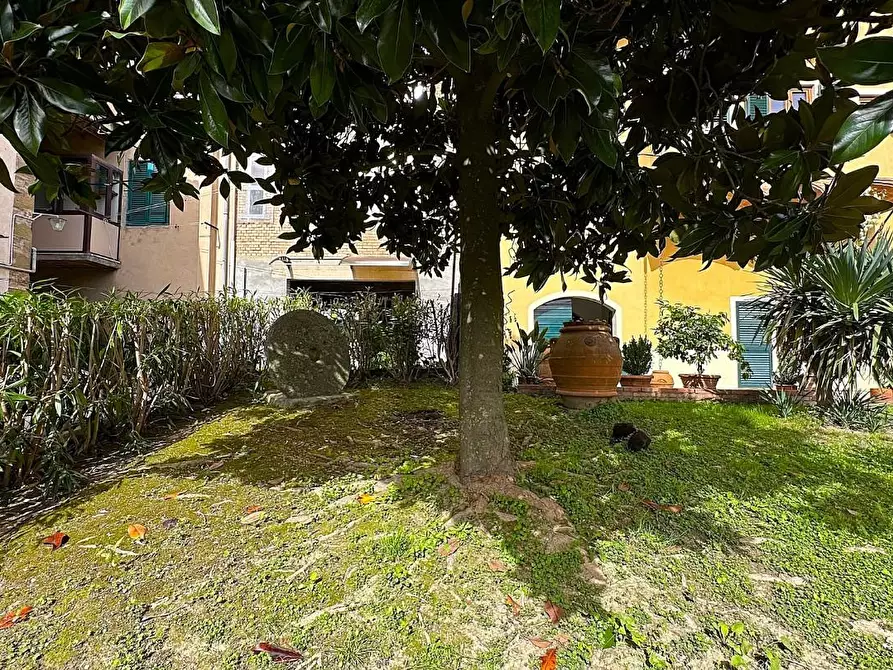 Immagine 70 di Villa in vendita  a Chianni