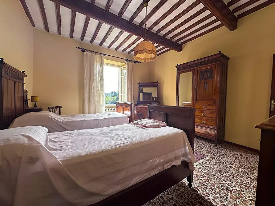 Immagine 35 di Villa in vendita  a Chianni