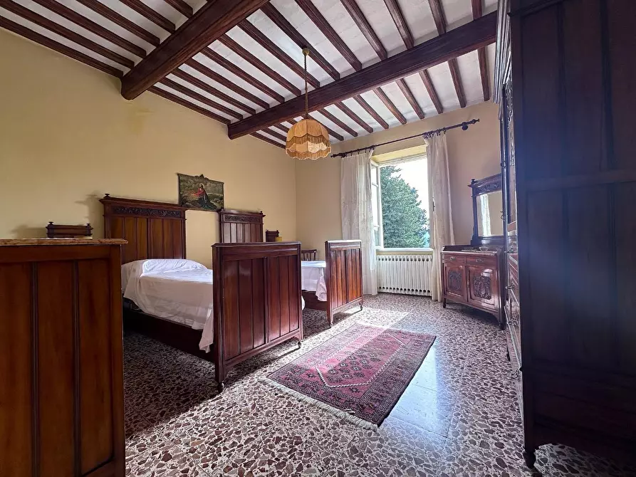 Immagine 34 di Villa in vendita  a Chianni