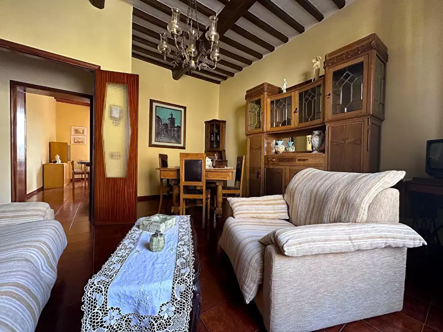 Immagine 26 di Villa in vendita  a Chianni