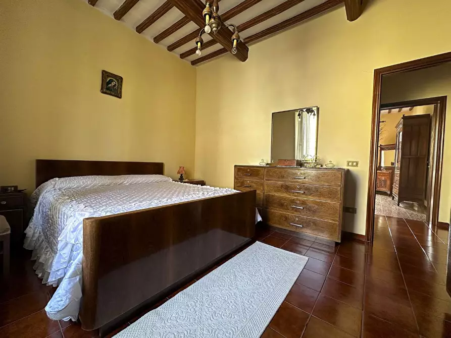 Immagine 33 di Villa in vendita  a Chianni