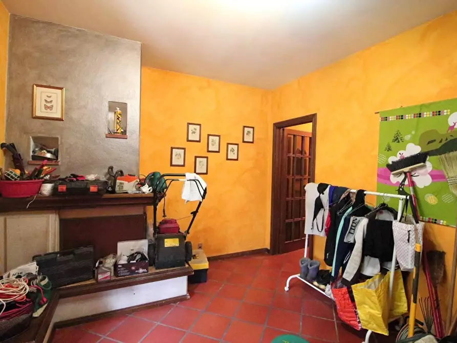 Immagine 14 di Porzione di casa in vendita  a Lucca