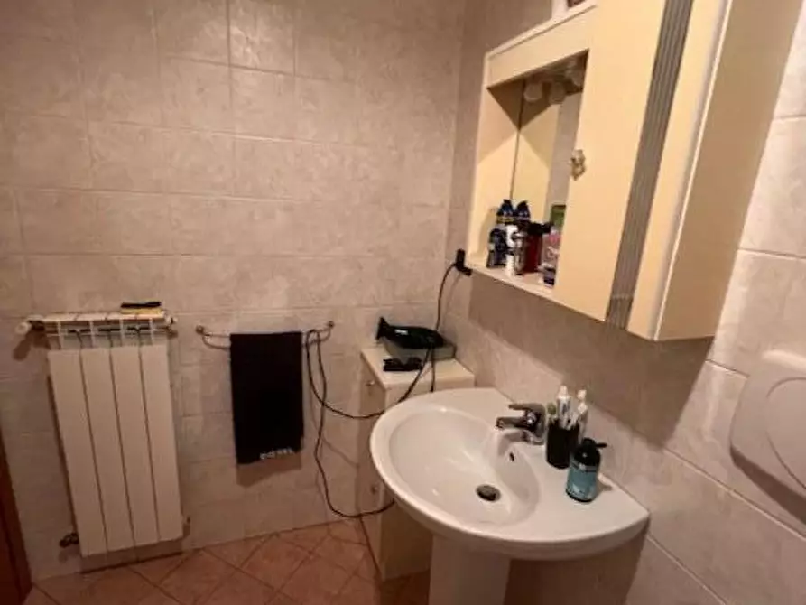 Immagine 11 di Appartamento in vendita  a Colle Di Val D'elsa