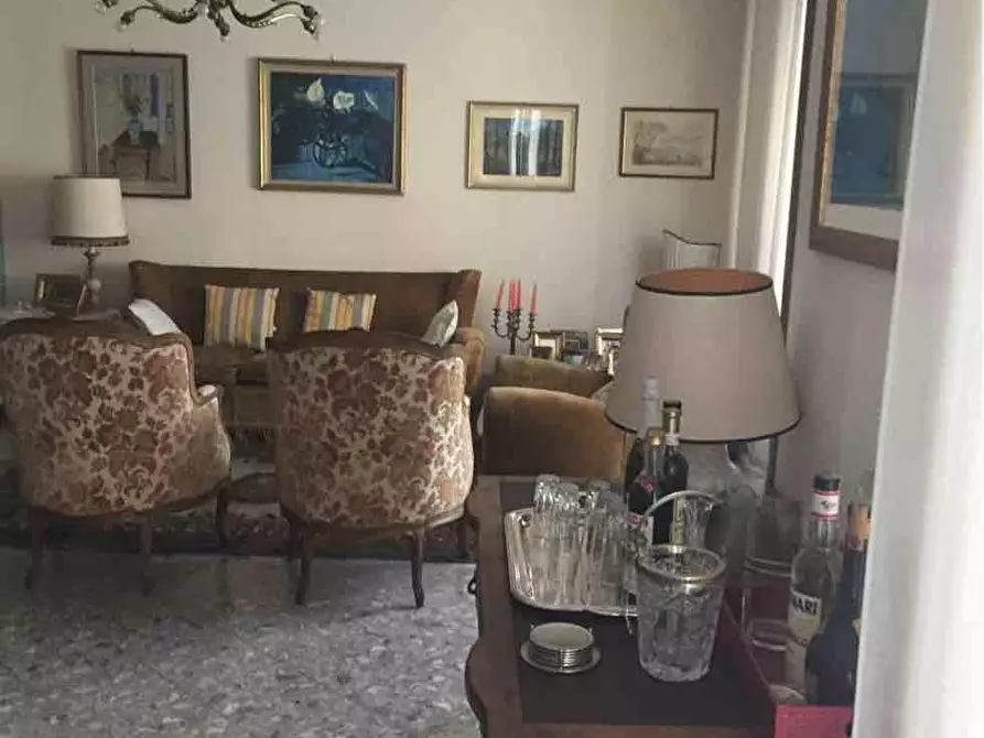 Immagine 17 di Appartamento in vendita  a La Spezia