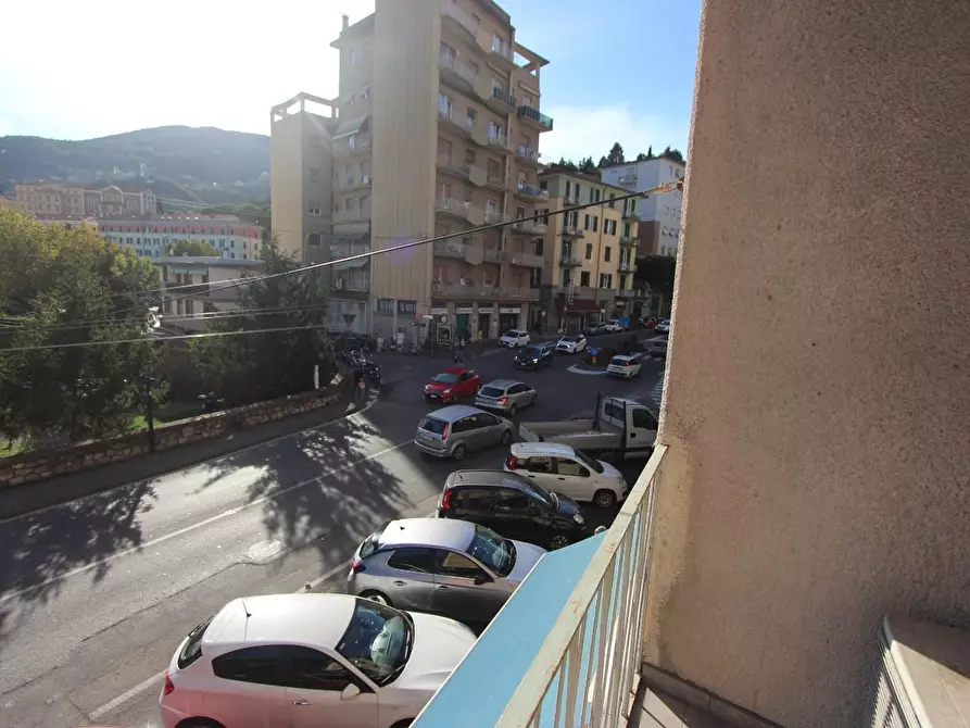 Immagine 11 di Appartamento in vendita  a La Spezia