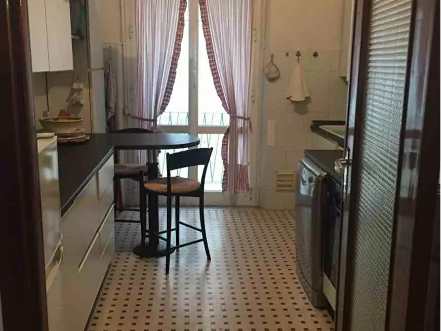 Immagine 18 di Appartamento in vendita  a La Spezia