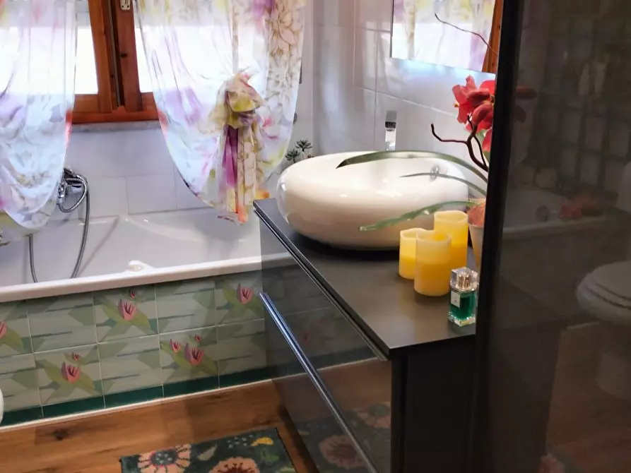 Immagine 27 di Appartamento in vendita  a Livorno