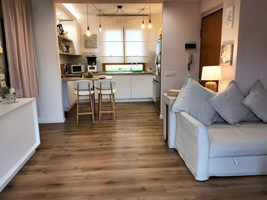 Immagine 6 di Appartamento in vendita  a Livorno