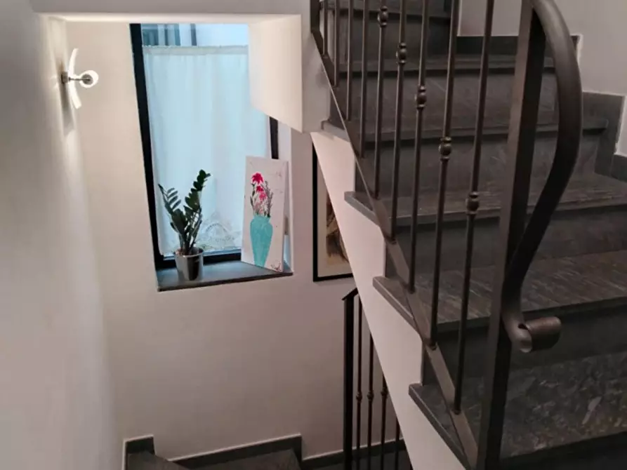 Immagine 6 di Villa in vendita  a San Giuliano Terme