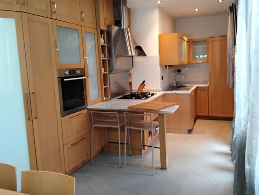 Immagine 3 di Villa in vendita  a San Giuliano Terme