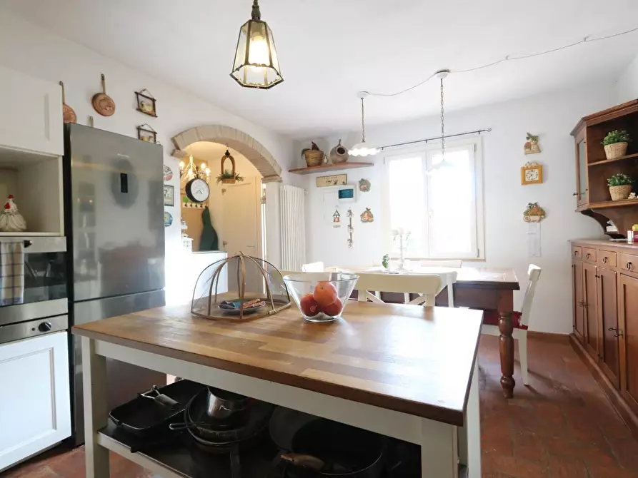 Immagine 12 di Villa in vendita  a San Giuliano Terme