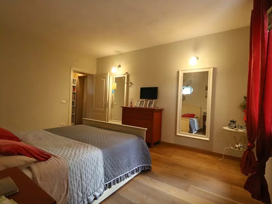 Immagine 21 di Villa in vendita  a San Giuliano Terme