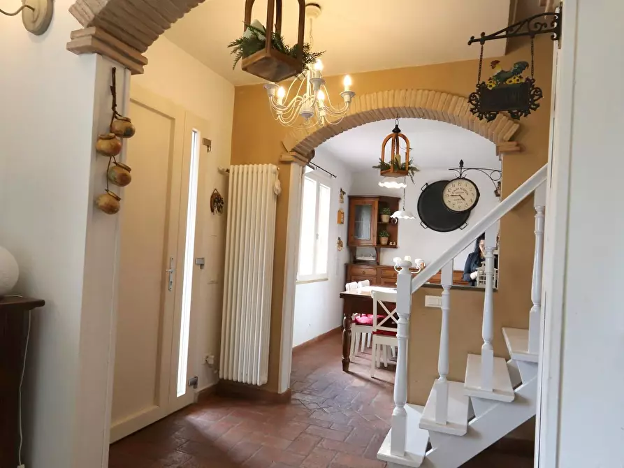 Immagine 7 di Villa in vendita  a San Giuliano Terme