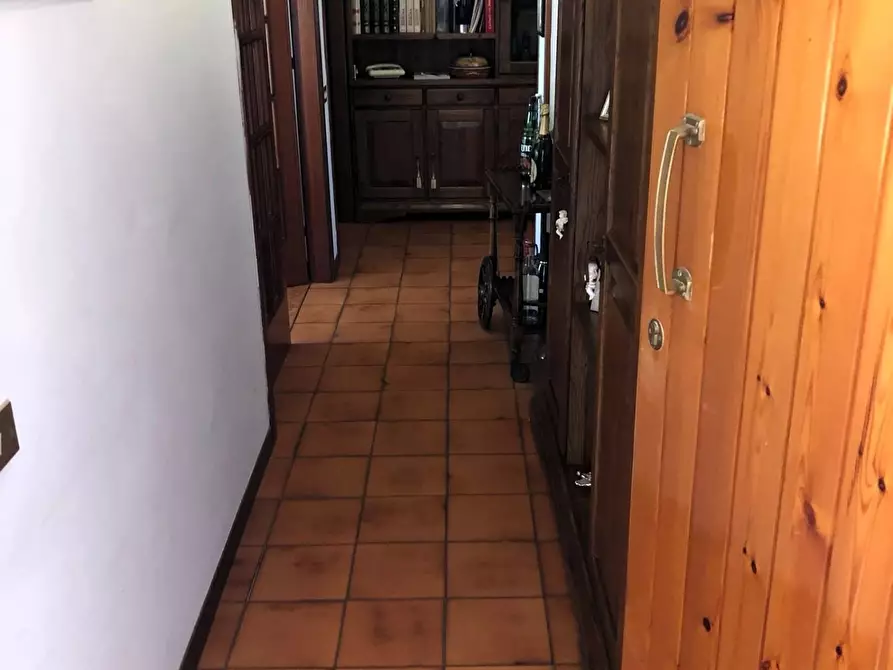Immagine 5 di Appartamento in vendita  a Casole D'elsa